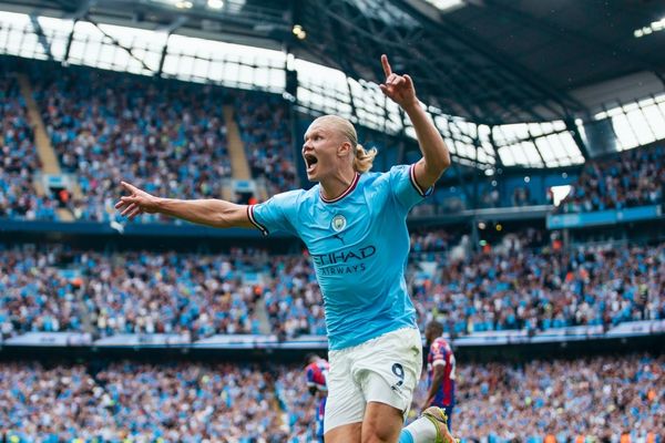 “Đại gia Anh” xin Man City cho mượn Haaland đến hết World Cup 2022