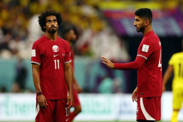 Qatar chạm đáy nỗi buồn trong lần đầu tiên đăng cai World Cup 