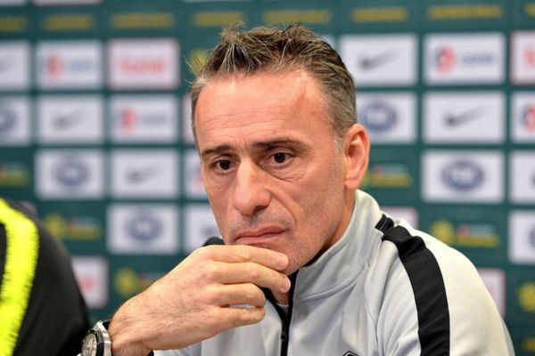 HLV Paulo Bento từ chức sau khi Hàn Quốc bị loại khỏi World Cup 2022