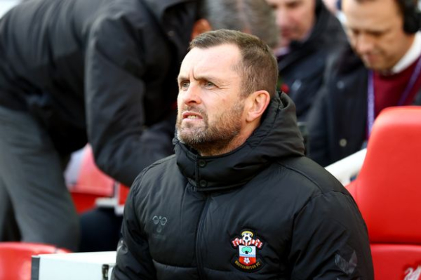 Southampton chính thức sa thải HLV Nathan Jones