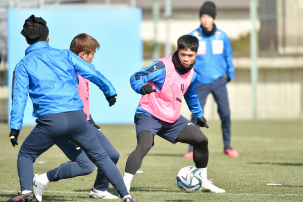 Công Phượng được chọn mặt gửi vàng tại vòng 1 J-League 