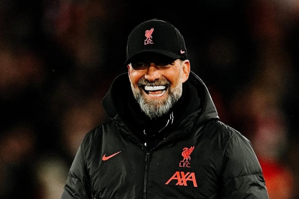 Cảm xúc trái lộn của Erik Ten Hag và Jurgen Klopp