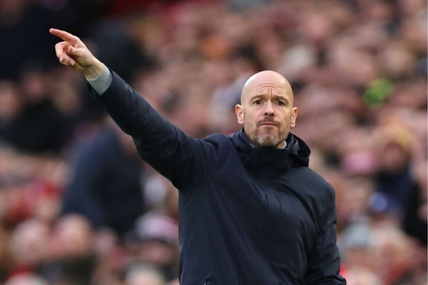 Erik ten Hag nhận án phạt cực nặng từ LĐBĐ Anh