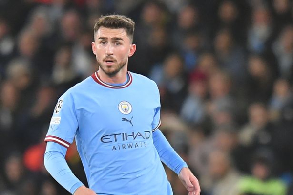 Man City có động thái cứng rắn với Aymeric Laporte