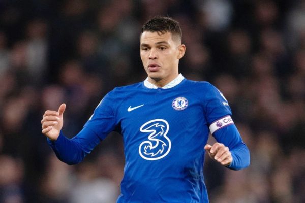 Thiago Silva lên tiếng chỉ trích giới thượng tầng Chelsea