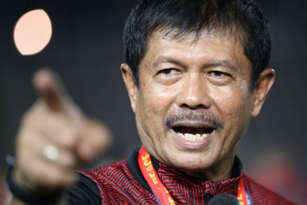 HLV Indonesia đổ lỗi cho Thái Lan sau màn hỗn chiến ở trận chung kết SEA Games 32