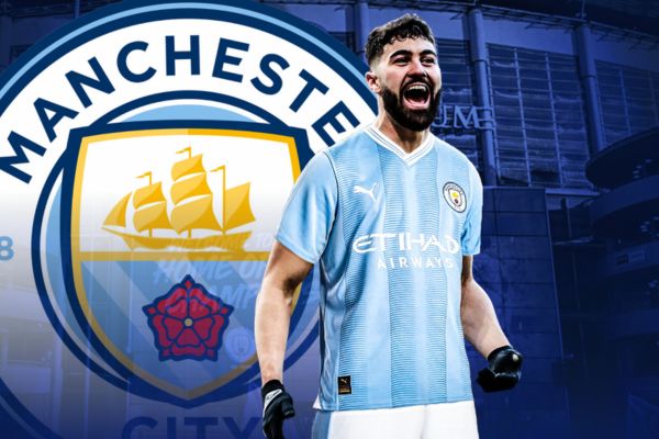 Trung vệ đắt giá nhất Man City sẵn sàng ra sân trong trận gặp Burnley