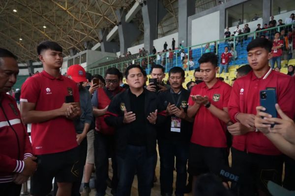Thêm một quốc gia từ chối cùng Indonesia đăng cai tổ chức World Cup