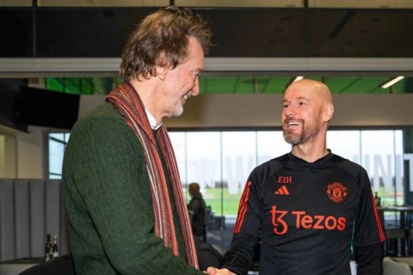 Ten Hag có phát biểu đáng chú ý trong buổi gặp chủ mới của MU