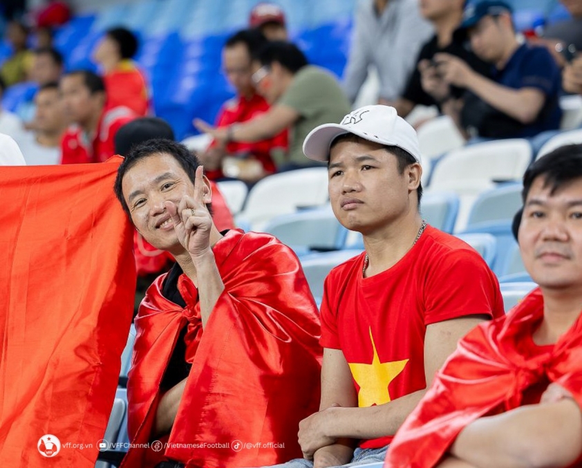 Trụ cột U23 Việt Nam bất ngờ gửi thông điệp đến NHM