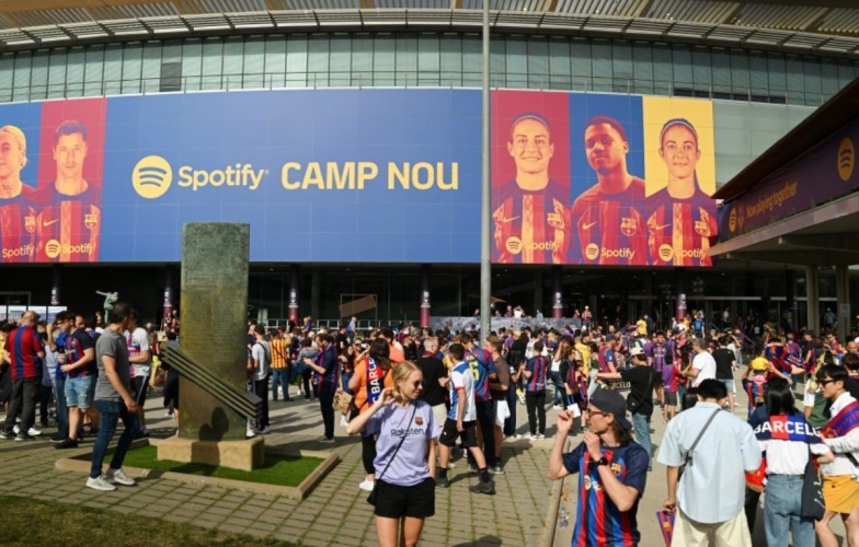 Sân Camp Nou của Barca sẽ trở lại vào tháng 12 năm nay, người hâm mộ háo hức chờ đợi