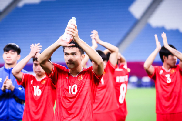 Người hâm mộ Việt Nam đừng buồn, bóng đá Việt Nam đang thua Indonesia