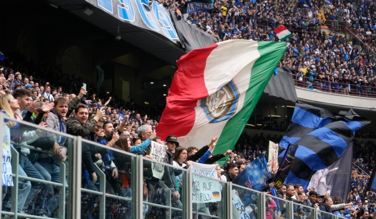 Inter Milan mở hội ăn mừng hoàng tráng