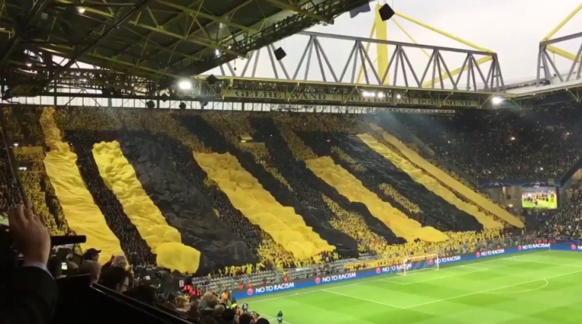 'Bức tường vàng' của Dortmund là gì? Nguồn gốc và ý nghĩa của khán đài nổi tiếng Signal Iduna Park