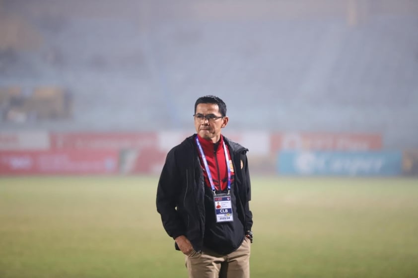 HLV Kiatisak trở thành mục tiêu săn đón của các ông lớn bóng đá Indonesia