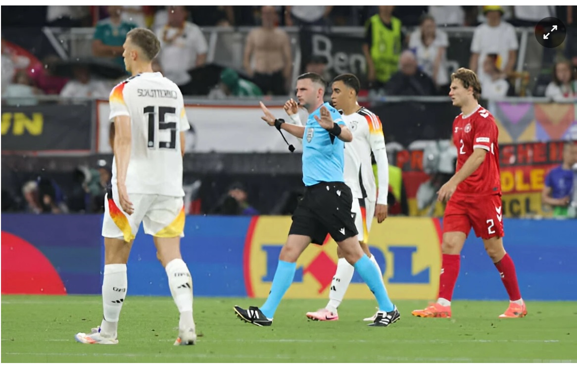 VAR từ chối bàn thắng của Đan Mạch vì lỗi việt vị, Đức giành vé vào tứ kết