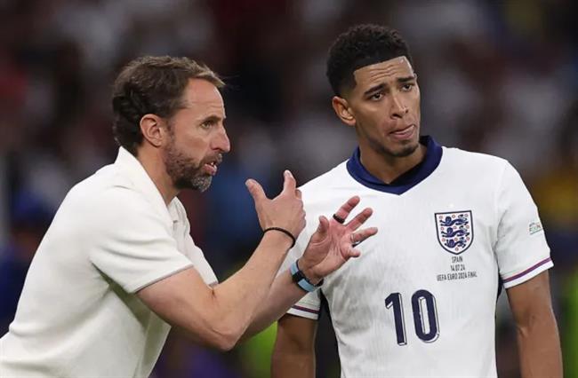 ĐT Anh: HLV Gareth Southgate và lớp mặt nạ bí ẩn