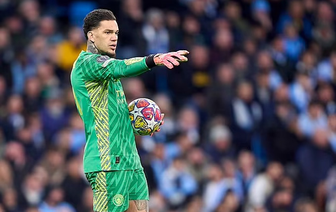 Ederson muốn rời Man City: Động cơ bí ẩn và hệ quả tiềm ẩn