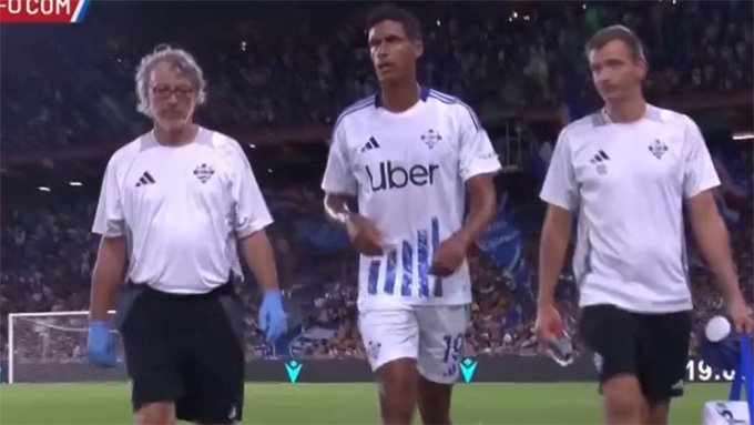 Varane Khởi Đầu Không Suôn Sẻ Tại Como: Ra Mắt Bằng Chấn Thương