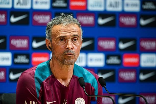 Luis Enrique thận trọng trước trận ra quân Ligue 1 của PSG