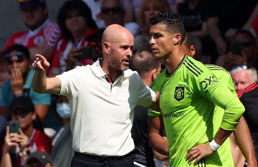 Ronaldo ngầm chỉ trích Ten Hag, khẳng định vị trí số một tại ĐT Bồ Đào Nha