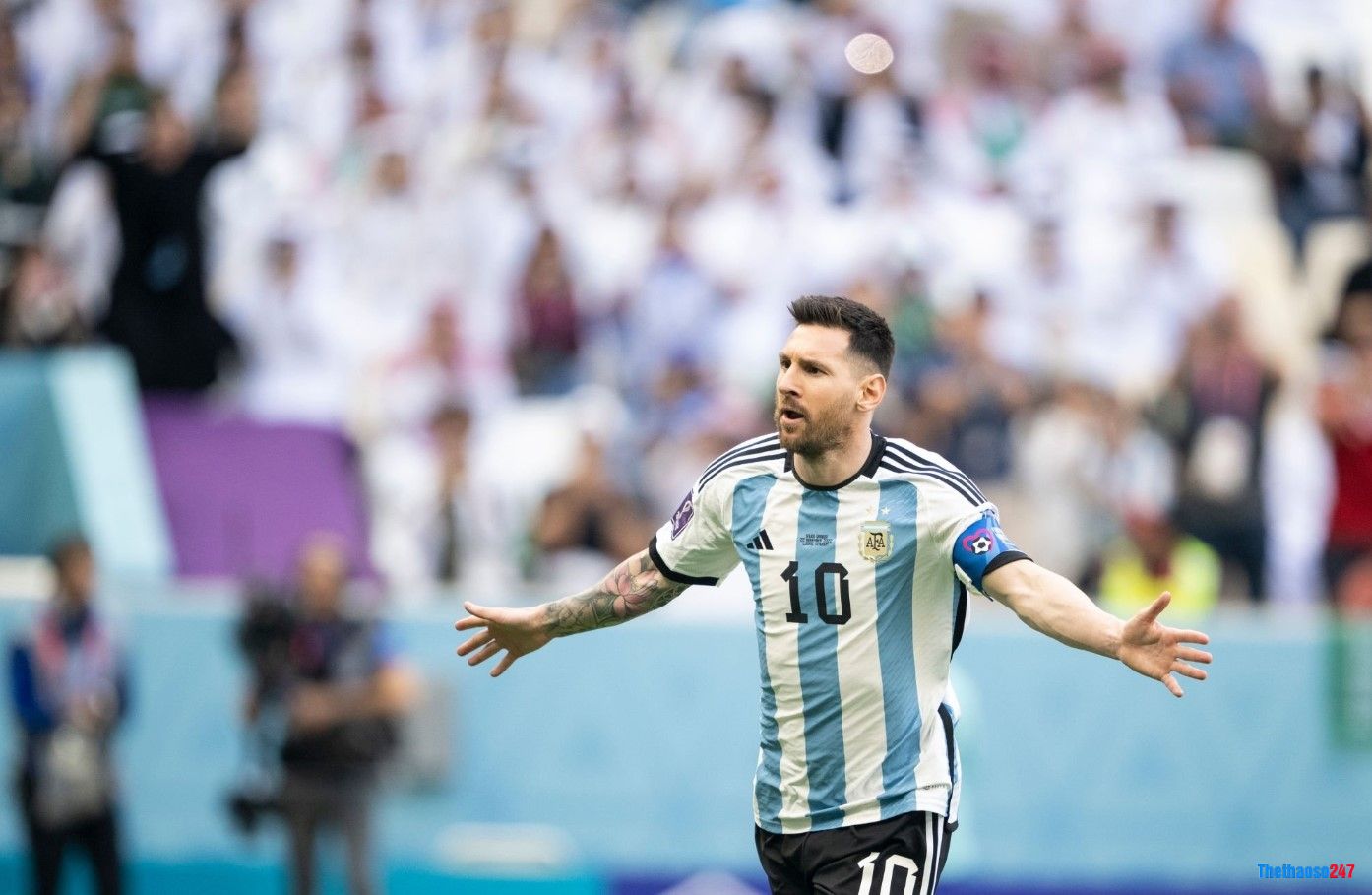 Messi thực hiện thành công quả phạt đền