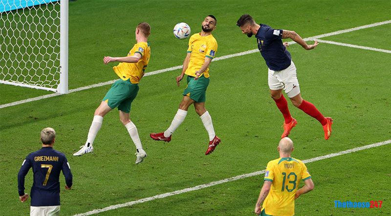 Giroud san bằng kỷ lục của huyền thoại Pháp trong ngày đại thắng Australia - Ảnh 1