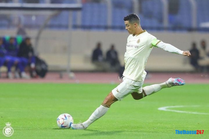 Ronaldo có bàn thắng đầu tiên trong màu áo CLB Al Nassr