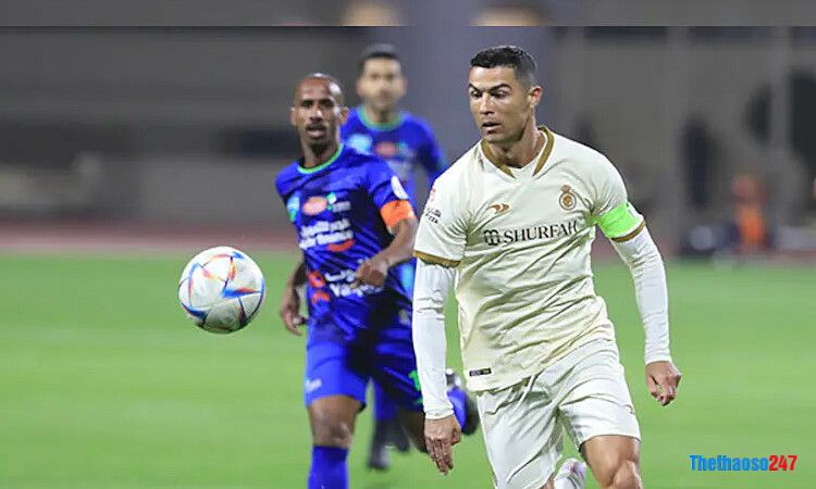 Ronaldo hóa người hùng giải cứu Al Nassr