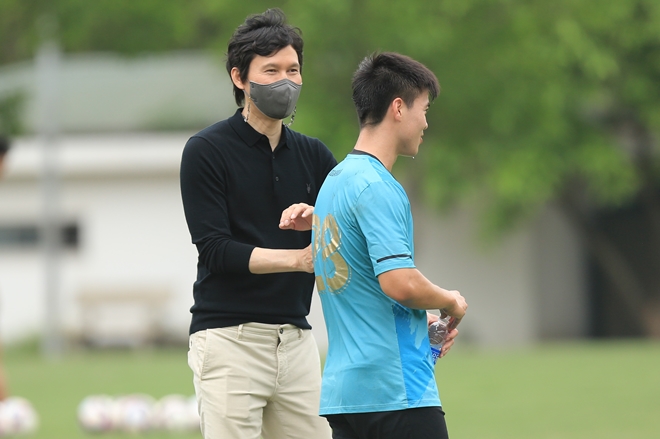 Vừa nhậm chức, tân HLV Hàn Quốc đã đặt mục tiêu “khủng” cho Hà Nội FC