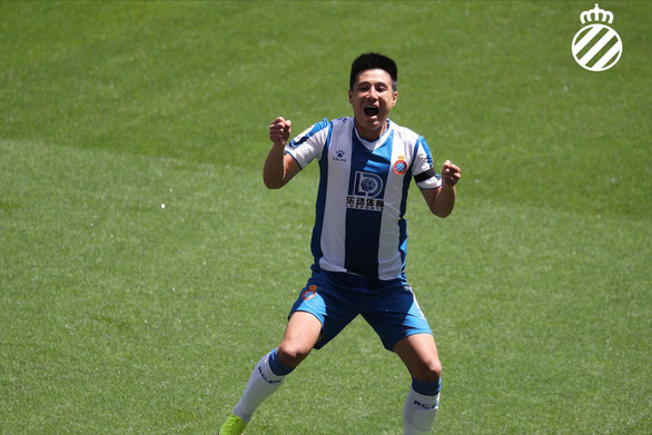 “Messi Trung Quốc” làm quen với ghế dự bị vì không cạnh tranh nổi ở La Liga