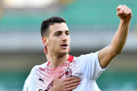 Kết quả Verona 0-2 Milan: Rossoneri nuôi hy vọng đoạt scudetto
