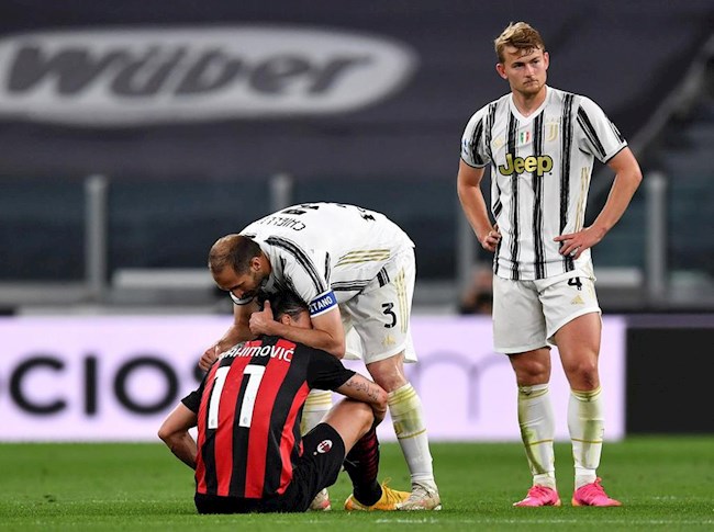 Dính chấn thương nghiêm trọng ở trận thắng Juventus, Ibrahimovic nguy cơ lỡ EURO