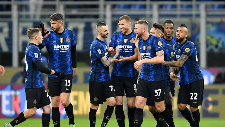 Inter Milan dành chiến thắng đầm đà với tỷ số 5-0 để đòi lại vị trí số một trên BXH