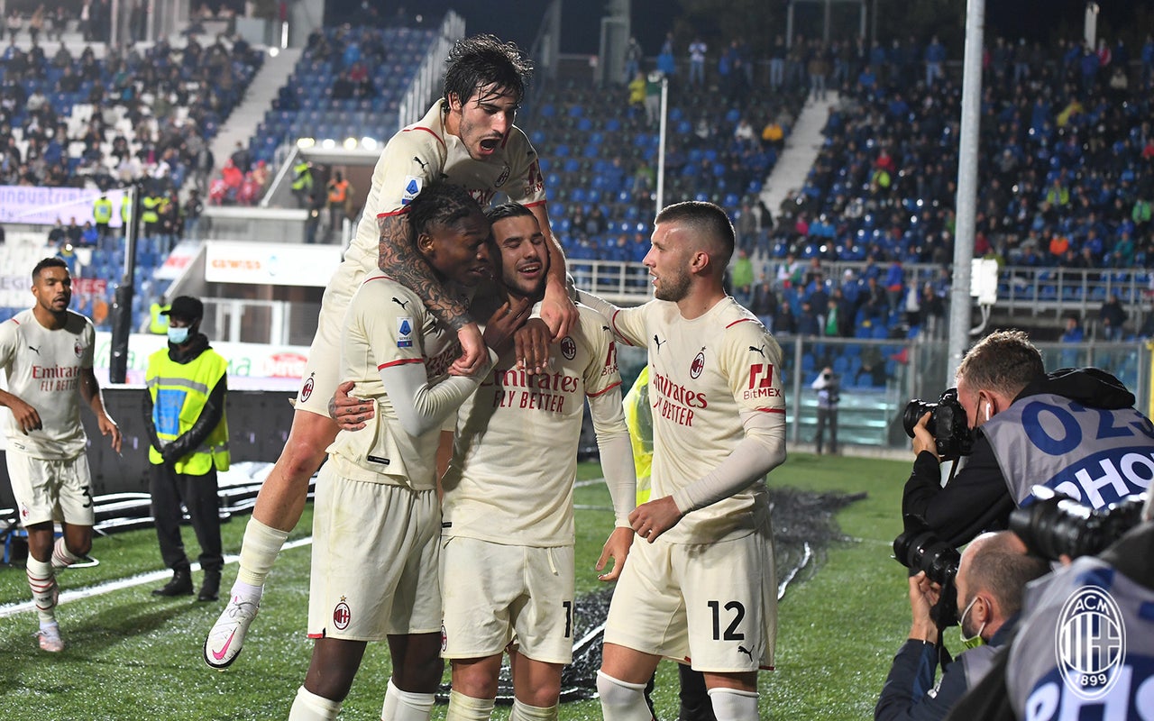Kết quả bóng đá Serie A vòng 7: AC Milan 2-3 Atalanta