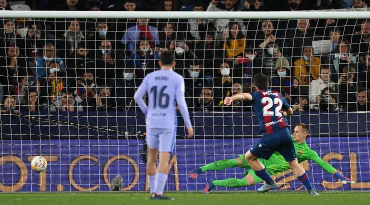 Kết quả Levante 2-3 Barcelona