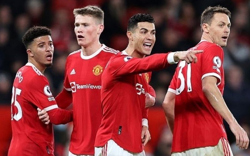 Man United cắt hợp đồng tài trợ với hãng hàng không Nga