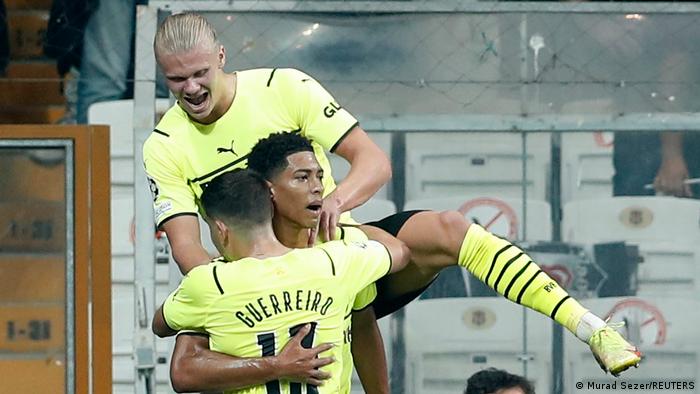 Besiktas 1-2 Dortmund, Bellingham phá kỷ lục Mbappe