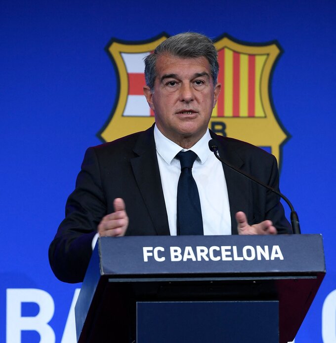 Toàn cảnh hợp báo của chủ tịch Barca Joan Laporta