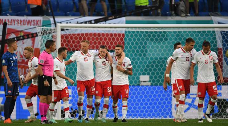 Kết quả Ba Lan 1-2 Slovakia