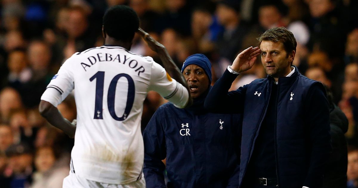 Adebayor từng chuyển từ số áo 25 sang 10 ở mùa giải 2012/13