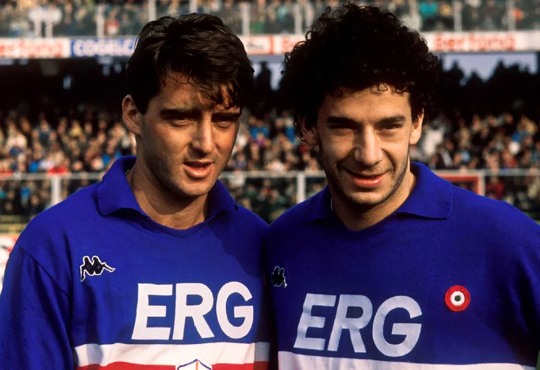 Mancini và Vialli chụp cùng nhau tại Sampdoria năm 1989