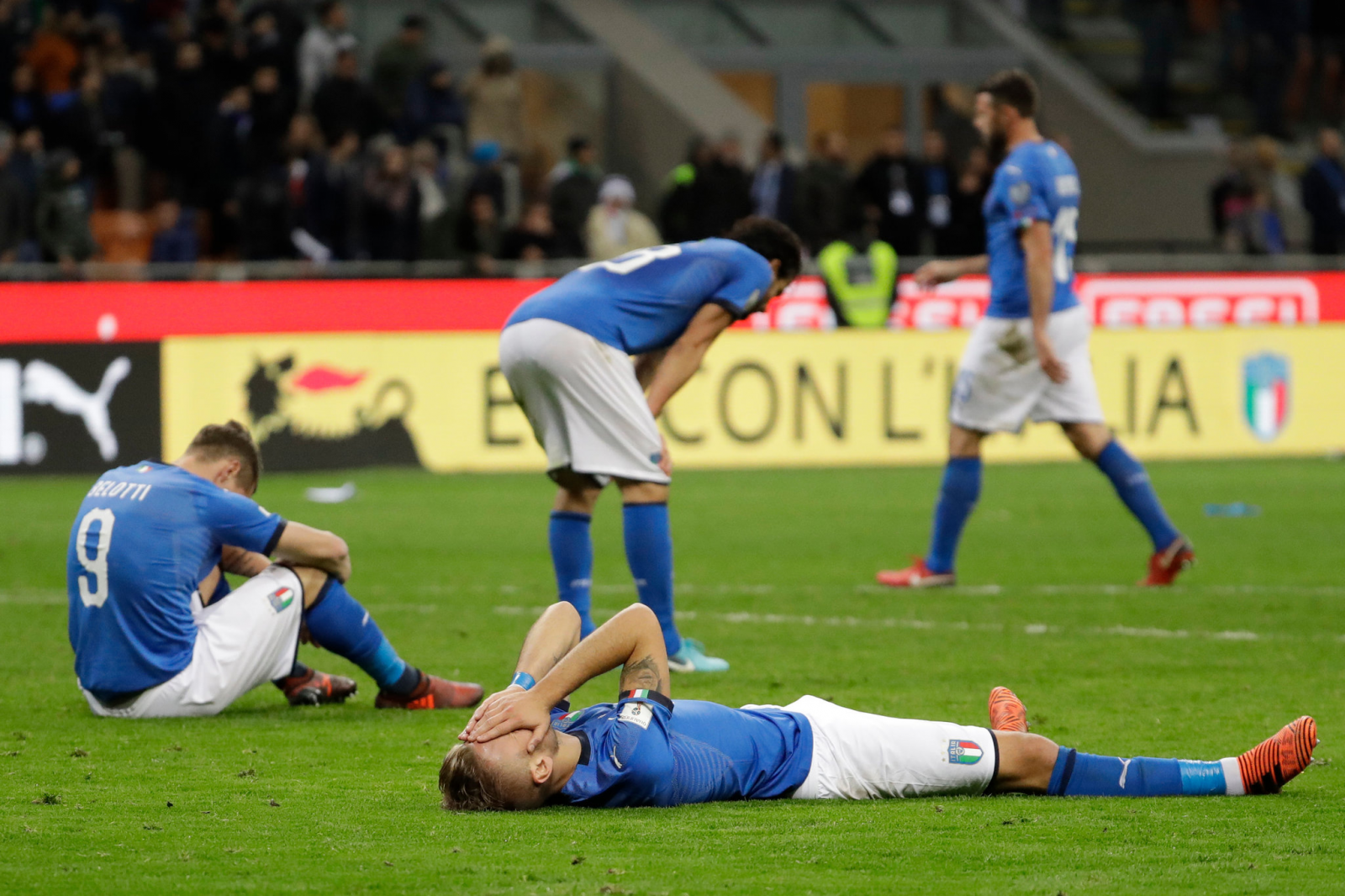 Khoảnh khắc người Ý thất bại ở vòng loại World Cup 2018