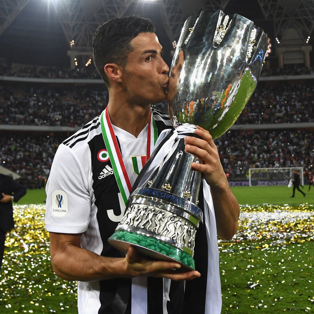 Juventus lên kế hoạch chiêu mộ Haaland nhằm thay thế Ronaldo ở mùa hè năm sau