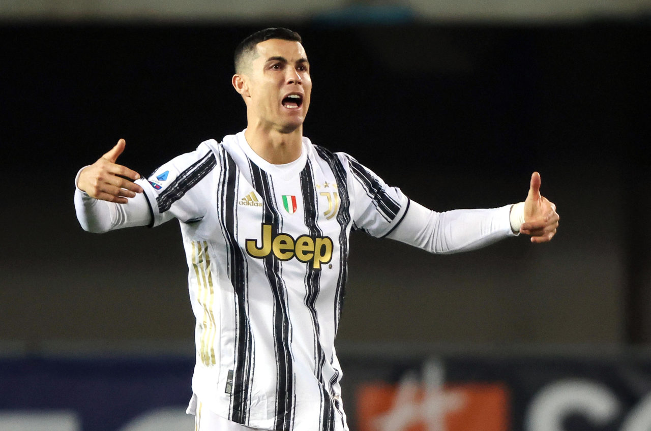 Siêu cò liên hệ với Juventus để định giá Ronaldo