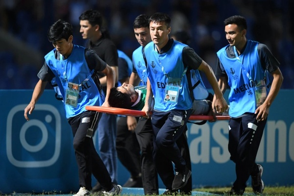 Uzbekistan nhận lệnh cấm từ Liên đoàn bóng đá châu Á