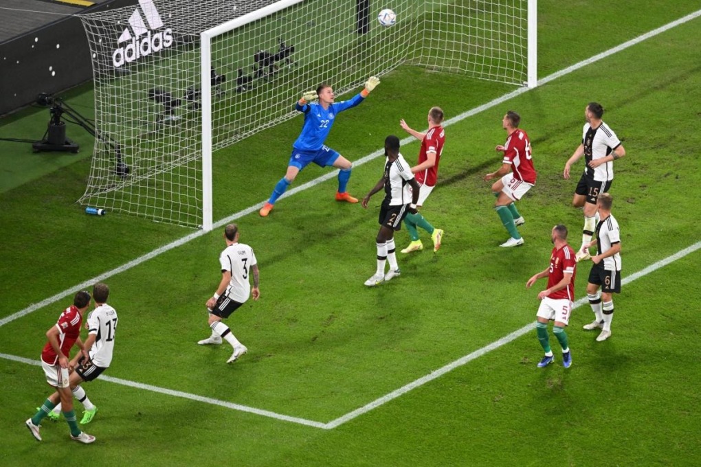 Hungary có bàn thắng vươn lên dẫn trước từ rất sớm 