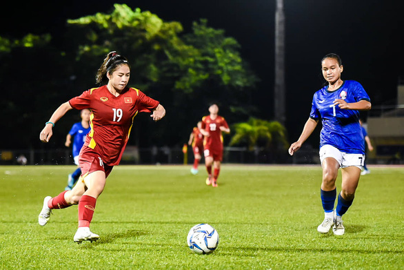 Đội tuyển nữ Việt Nam có chiến thắng nhẹ nhàng 3-0 trước Campuchia