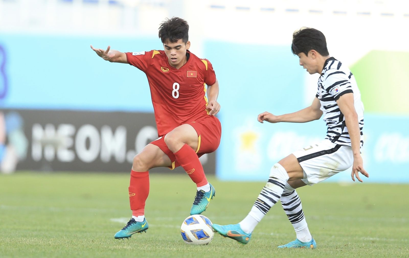 Đây là lần đầu tiên mà Văn Khang được gọi lên đội tuyển quốc gia 