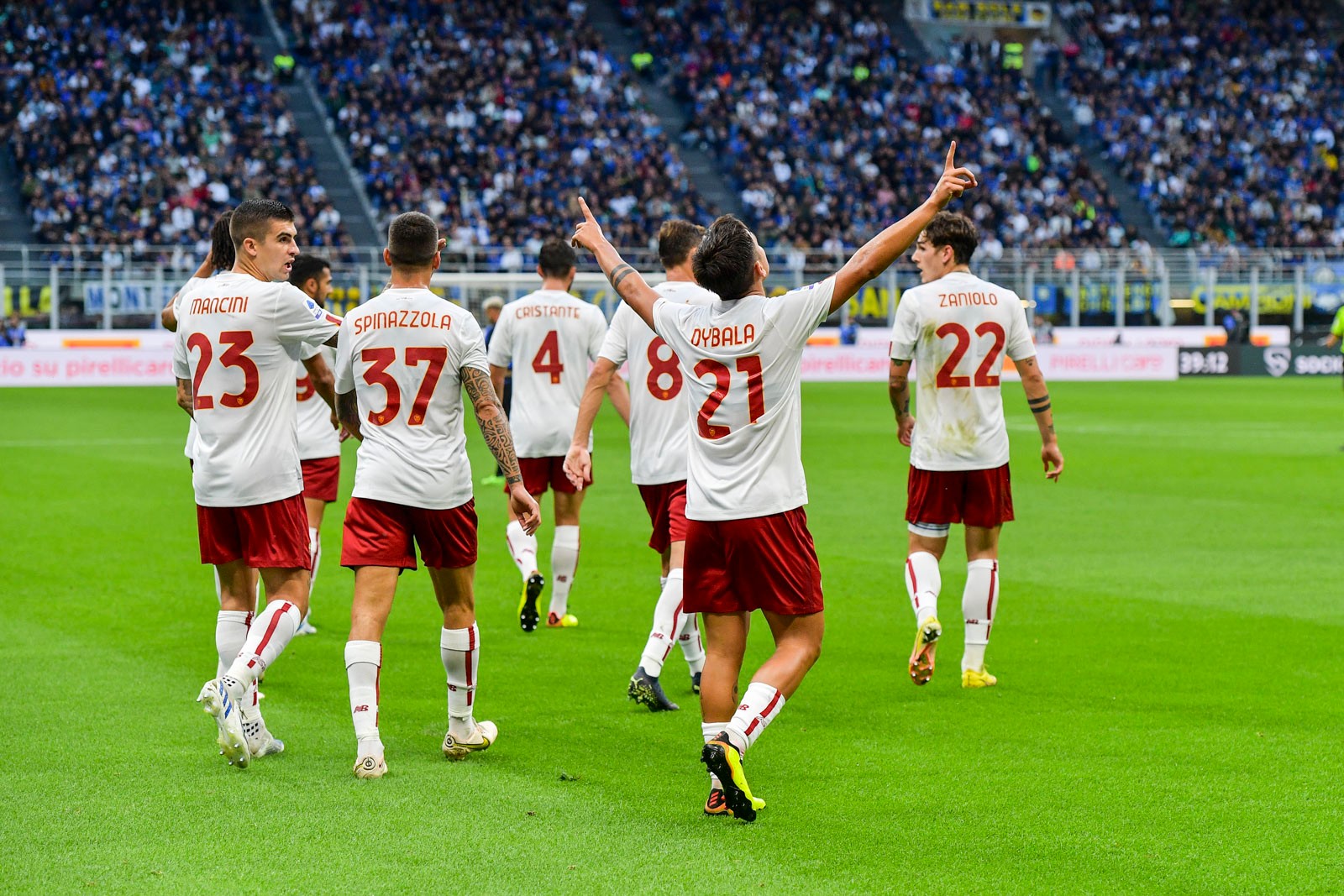 Soi kèo AS Roma vs Lecce